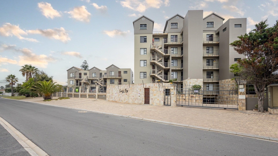 1 Bedroom Property for Sale in Table View Western Cape